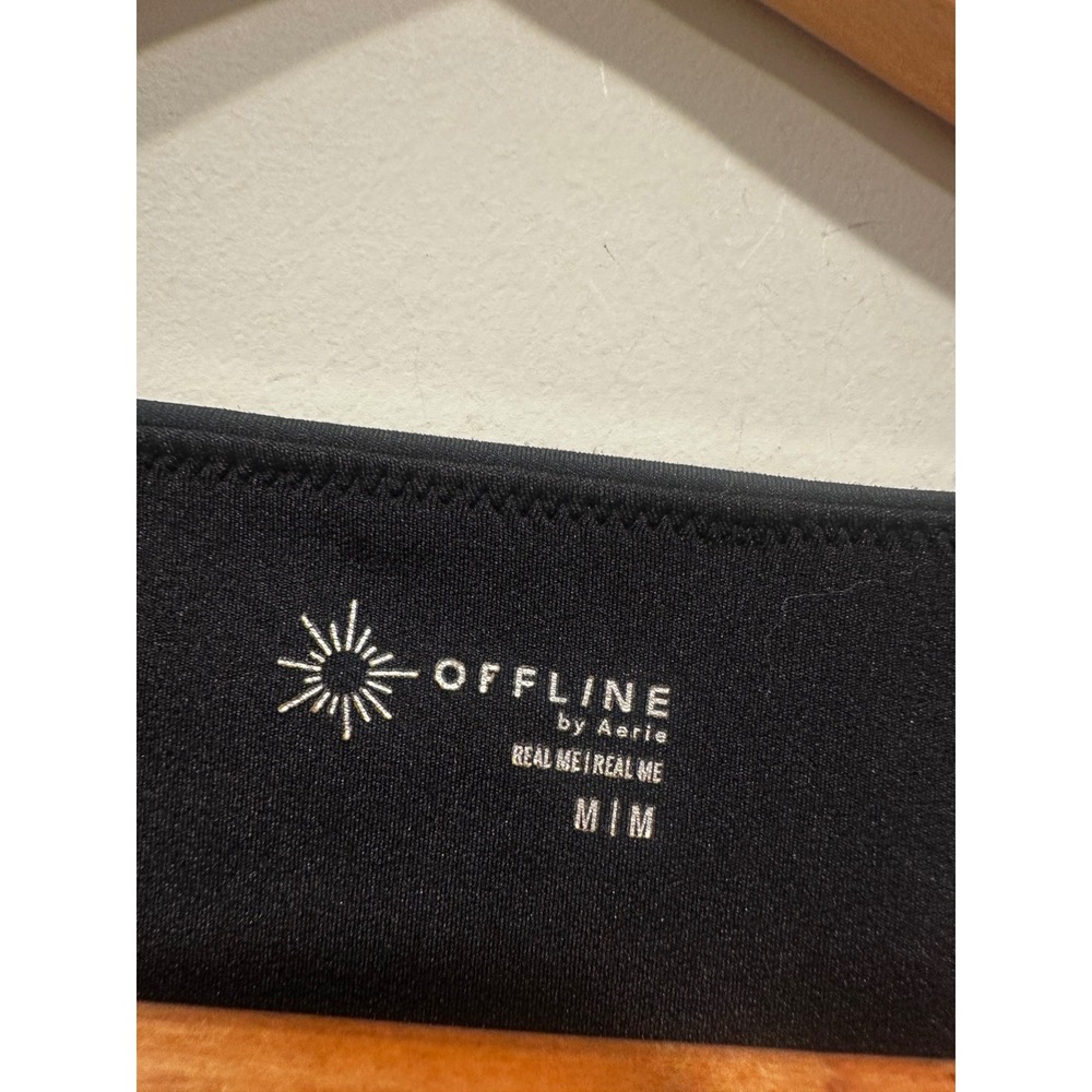OFFLINE by Aerie Real Me Black V-Neck Cropped T-Shirt Activewear Top Medium - Picture 2 of 4